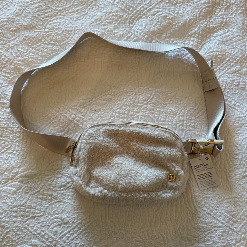 Everywhere Belt Bag Fleece Lululemon